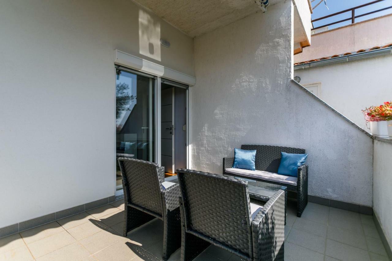 Apartments Mate Balote 54 Krk Exterior photo